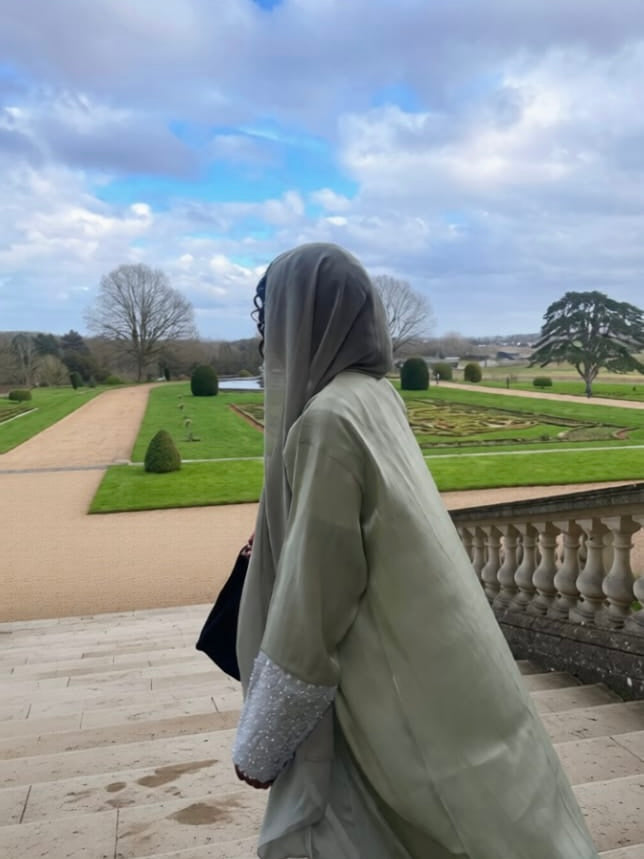 The Princess Tiana Abaya